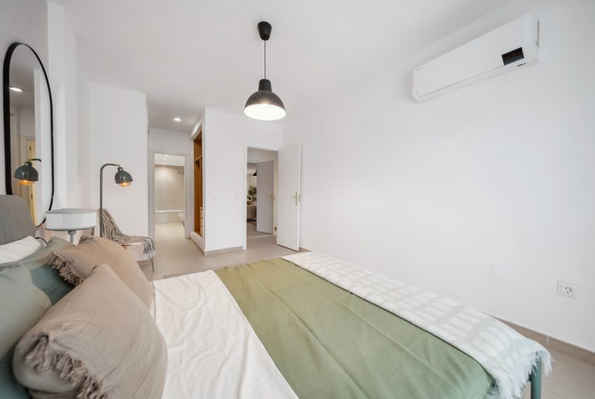 R4956106-Apartment-For-Sale-Nueva-Andalucia-Middle-Floor-2-Beds-110-Built-13