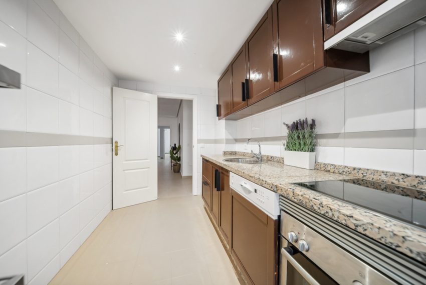 R4956106-Apartment-For-Sale-Nueva-Andalucia-Middle-Floor-2-Beds-110-Built-18