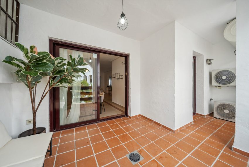 R4956106-Apartment-For-Sale-Nueva-Andalucia-Middle-Floor-2-Beds-110-Built-7
