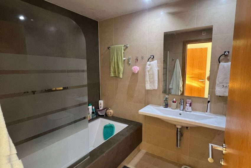 R4964176-Apartment-For-Sale-Estepona-Middle-Floor-2-Beds-100-Built-16