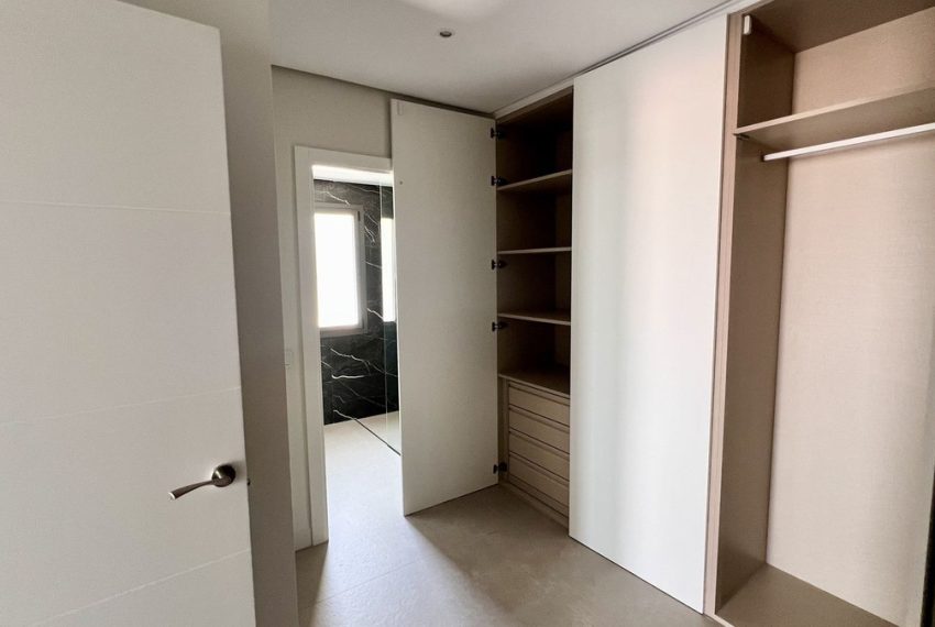 R4974928-Apartment-For-Sale-Nueva-Andalucia-Penthouse-2-Beds-100-Built-16