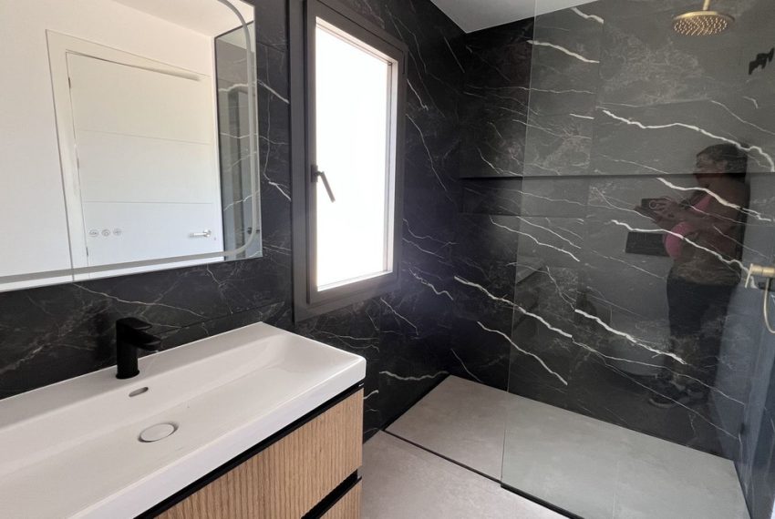 R4974928-Apartment-For-Sale-Nueva-Andalucia-Penthouse-2-Beds-100-Built-17