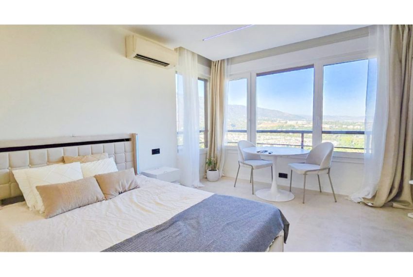 R4986688-Apartment-For-Sale-Nueva-Andalucia-Penthouse-1-Beds-45-Built-1