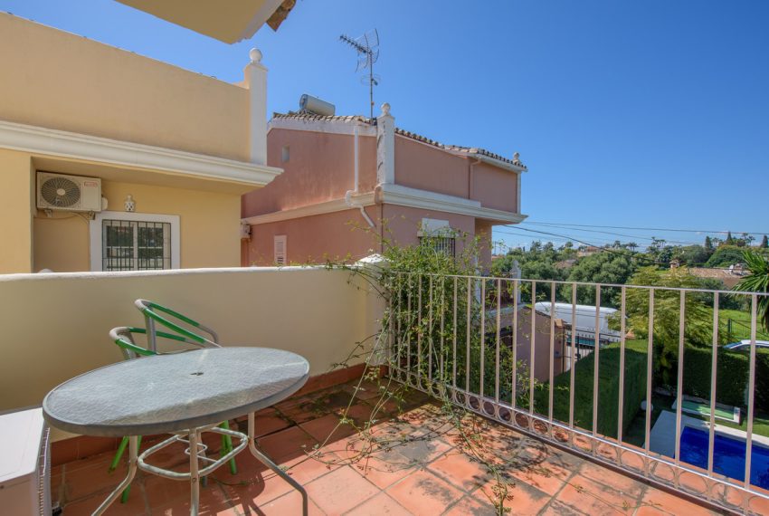 R4987306-Villa-For-Sale-Estepona-Detached-4-Beds-191-Built-14