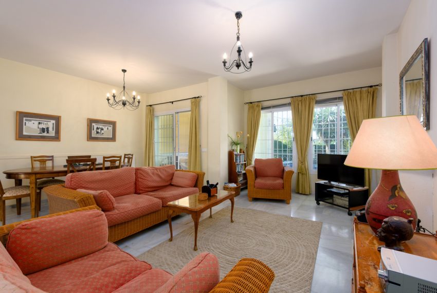 R4987306-Villa-For-Sale-Estepona-Detached-4-Beds-191-Built-18