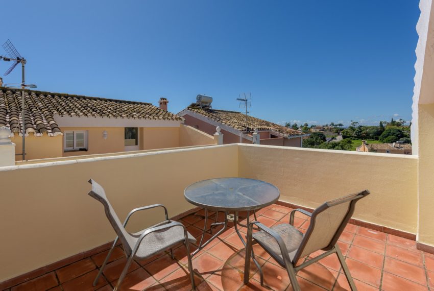 R4987306-Villa-For-Sale-Estepona-Detached-4-Beds-191-Built-6