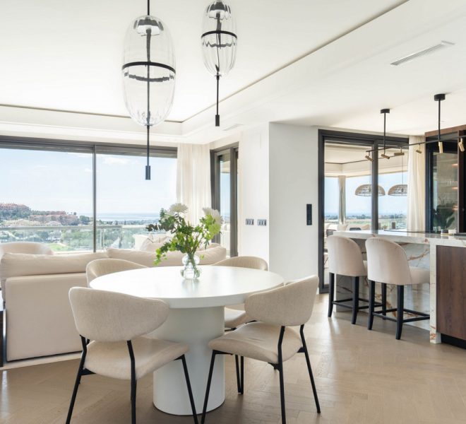 R4987417-Image 1-Penthouse Duplex - 3 Beds - 395 Built