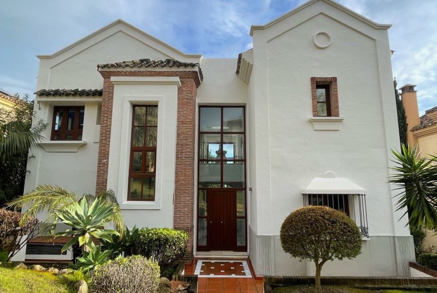 R4989847-Villa-For-Sale-The-Golden-Mile-Detached-6-Beds-497-Built-1