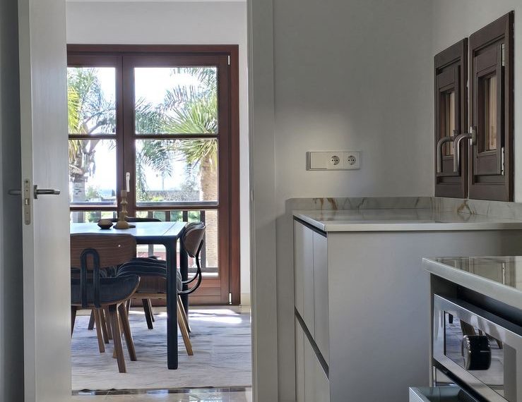 R4989847-Villa-For-Sale-The-Golden-Mile-Detached-6-Beds-497-Built-17