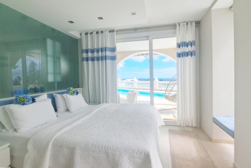 R5010283-Villa-For-Sale-La-Quinta-Detached-6-Beds-450-Built-11