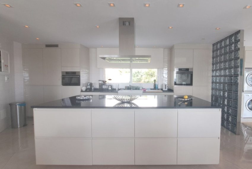 R5010283-Villa-For-Sale-La-Quinta-Detached-6-Beds-450-Built-15