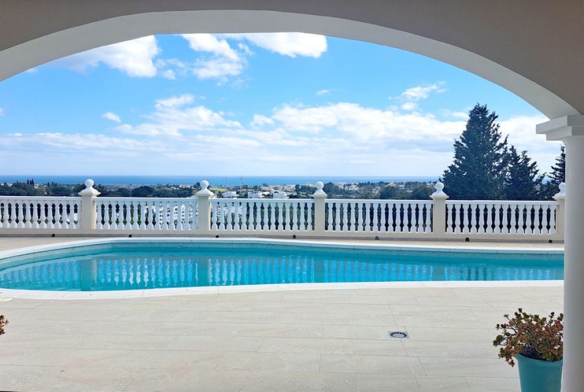 R5010283-Villa-For-Sale-La-Quinta-Detached-6-Beds-450-Built-4
