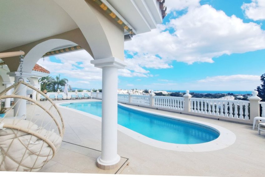 R5010283-Villa-For-Sale-La-Quinta-Detached-6-Beds-450-Built-5