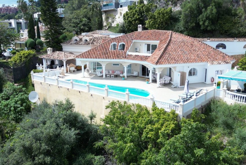 R5010283-Villa-For-Sale-La-Quinta-Detached-6-Beds-450-Built