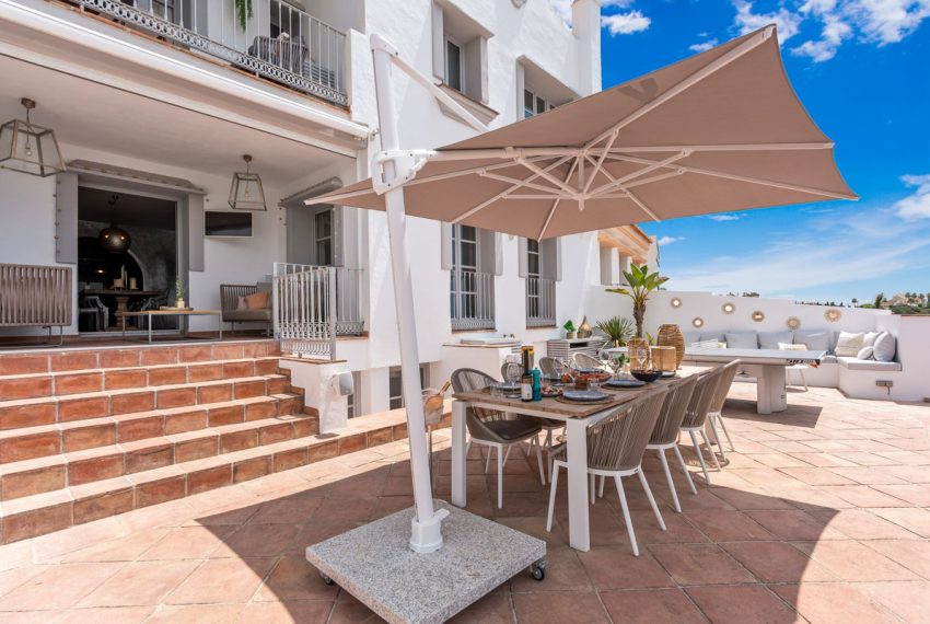 R5010322-Townhouse-For-Sale-La-Heredia-Terraced-5-Beds-308-Built-1