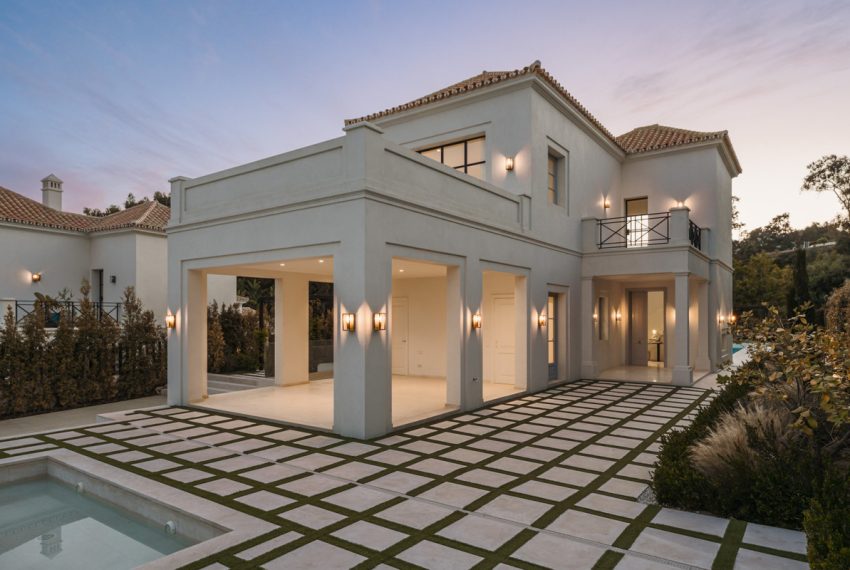 R5023585-Villa-For-Sale-Nueva-Andalucia-Detached-4-Beds-476-Built-11