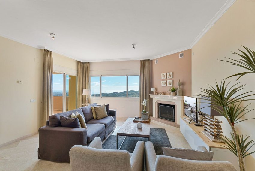 R5032315-Apartment-For-Sale-La-Mairena-Penthouse-2-Beds-117-Built-3