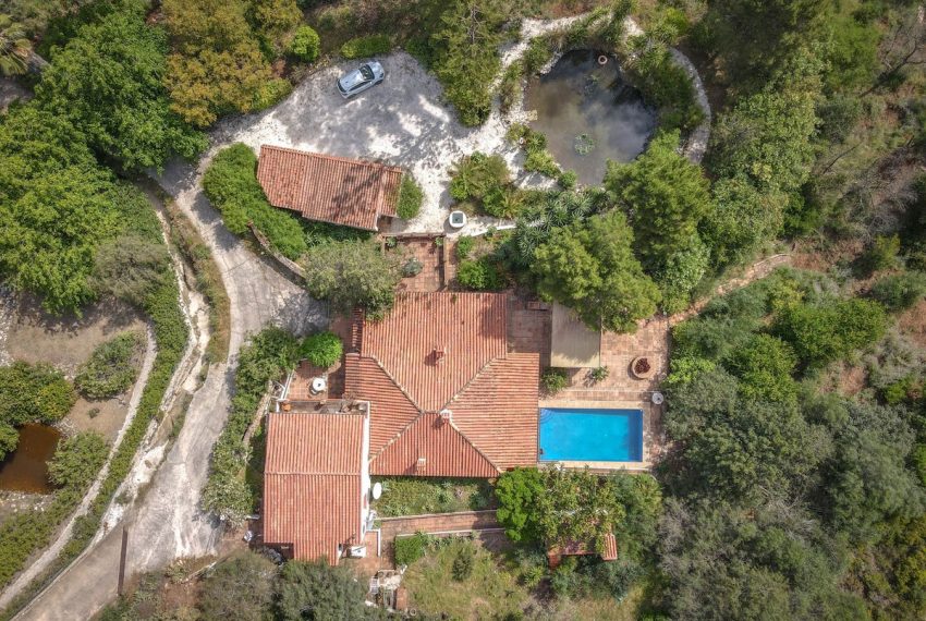 R5038717-Villa-For-Sale-Coin-Detached-7-Beds-366-Built-4