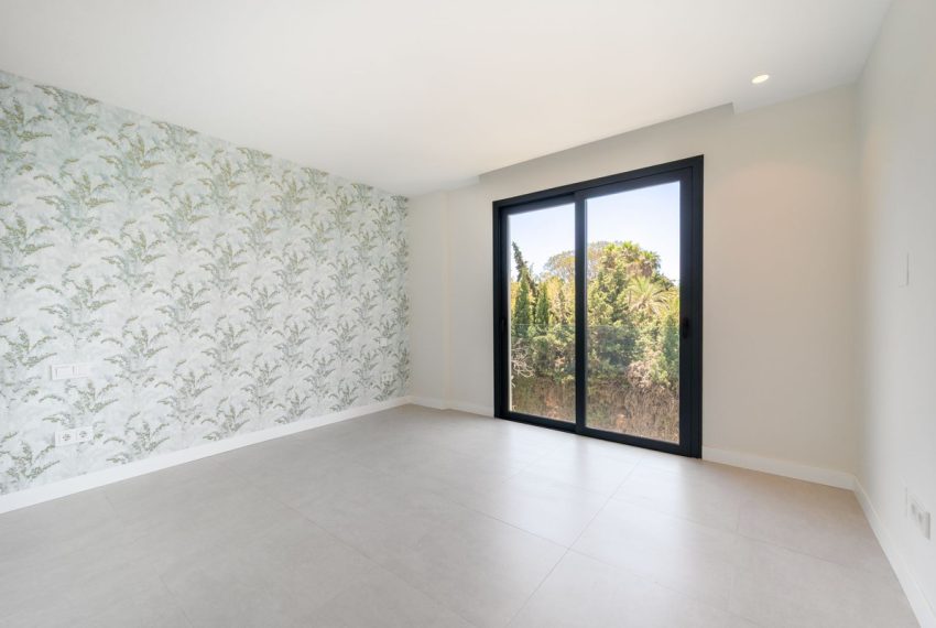R5039035-Villa-For-Sale-Nagueles-Detached-5-Beds-268-Built-19
