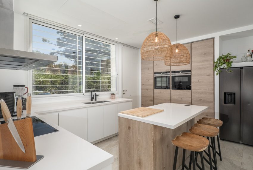 R5039713-Villa-For-Sale-Estepona-Detached-4-Beds-507-Built-2