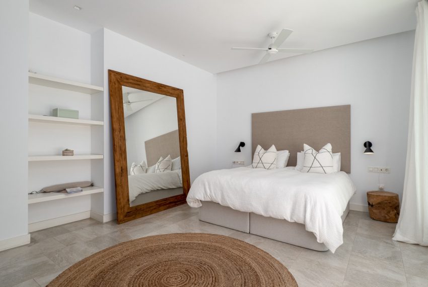 R5039713-Villa-For-Sale-Estepona-Detached-4-Beds-507-Built-4