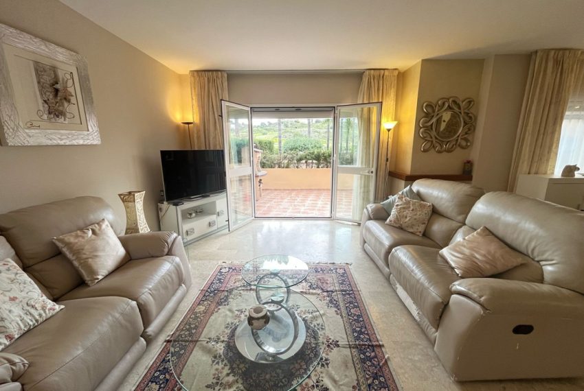R5040478-Townhouse-For-Sale-Nueva-Andalucia-Terraced-4-Beds-174-Built-1