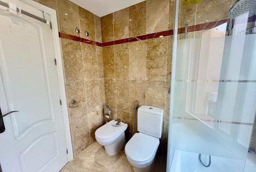 R5040478-Townhouse-For-Sale-Nueva-Andalucia-Terraced-4-Beds-174-Built-11
