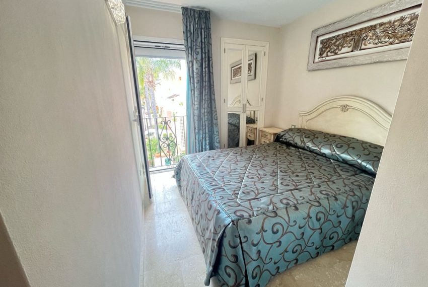 R5040478-Townhouse-For-Sale-Nueva-Andalucia-Terraced-4-Beds-174-Built-13