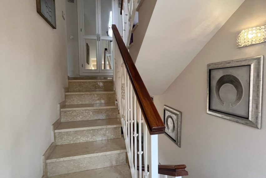 R5040478-Townhouse-For-Sale-Nueva-Andalucia-Terraced-4-Beds-174-Built-19
