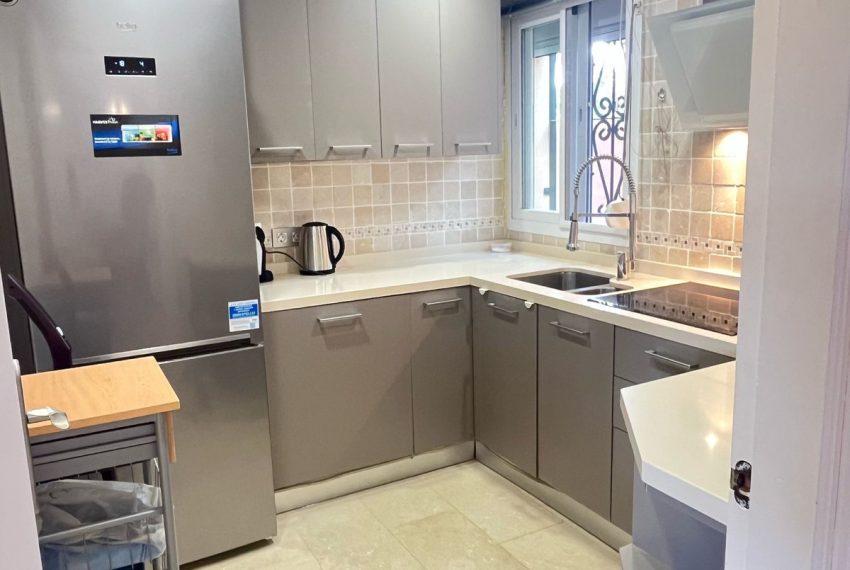 R5040478-Townhouse-For-Sale-Nueva-Andalucia-Terraced-4-Beds-174-Built-6