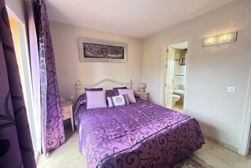 R5040478-Townhouse-For-Sale-Nueva-Andalucia-Terraced-4-Beds-174-Built-9