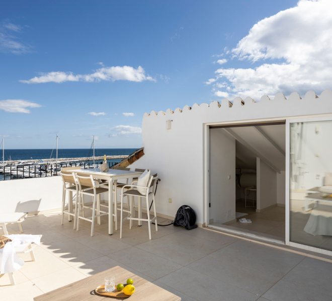 R5041645-Image 1-Penthouse Duplex - 2 Beds - 113 Built