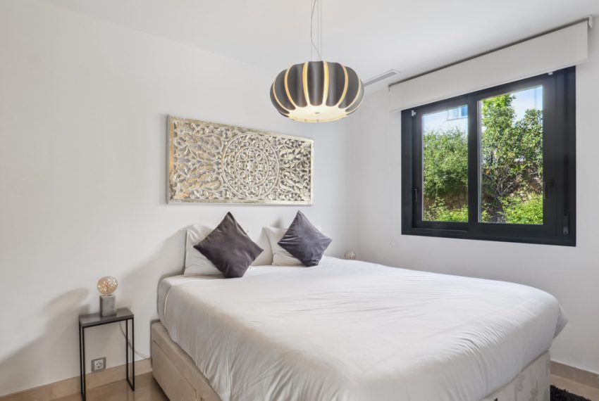 R5042473-Townhouse-For-Sale-The-Golden-Mile-Terraced-3-Beds-344-Built-10
