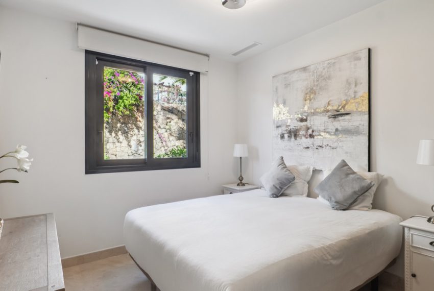 R5042473-Townhouse-For-Sale-The-Golden-Mile-Terraced-3-Beds-344-Built-9