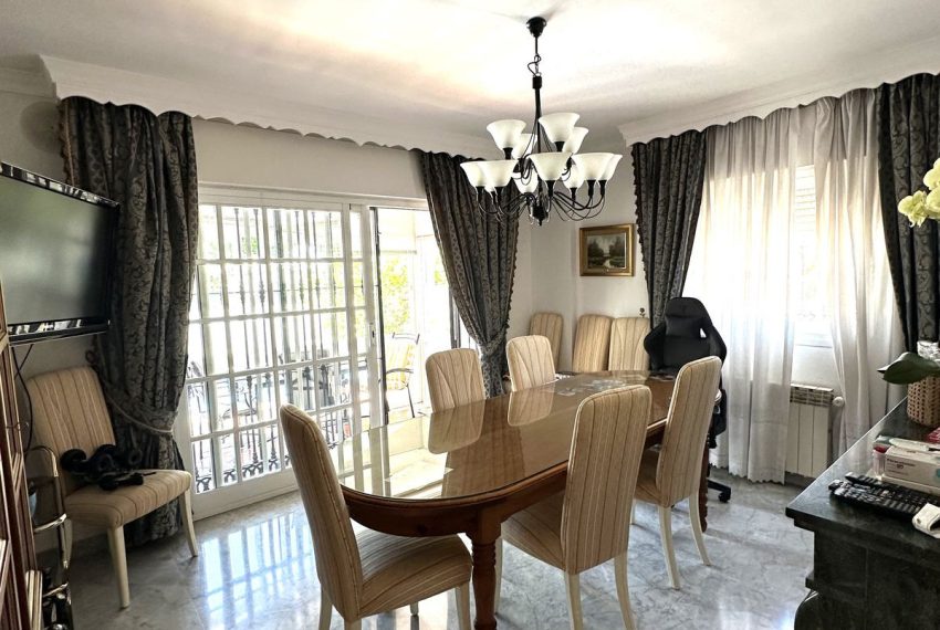 R5046493-Villa-For-Sale-San-Pedro-de-Alcantara-Detached-5-Beds-312-Built-4