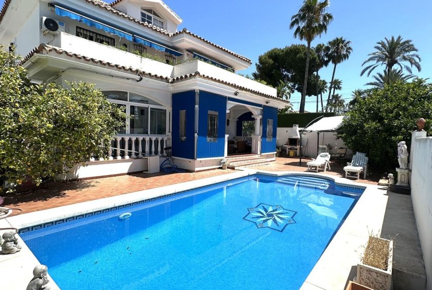 R5046493-Villa-For-Sale-San-Pedro-de-Alcantara-Detached-5-Beds-312-Built
