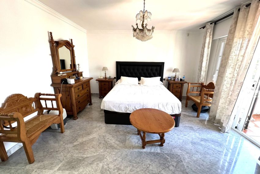 R5046493-Villa-For-Sale-San-Pedro-de-Alcantara-Detached-5-Beds-312-Built-9