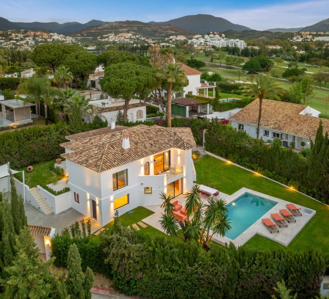 R5047858-Image 1-Detached - 4 Beds - 262 Built