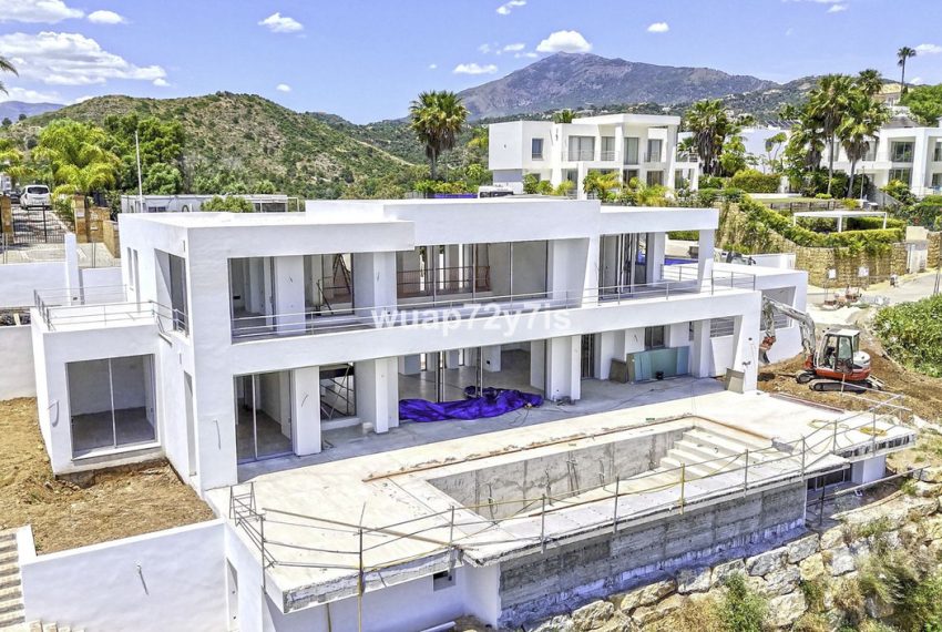 R5048134-Villa-For-Sale-Benahavis-Detached-5-Beds-520-Built-1
