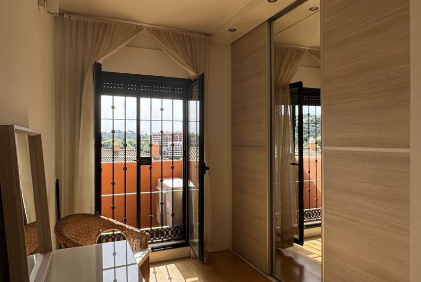 R5048275-Apartment-For-Sale-Elviria-Penthouse-4-Beds-210-Built-9