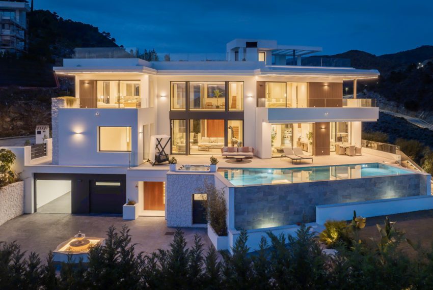 R5049316-Villa-For-Sale-Benahavis-Detached-6-Beds-764-Built-1