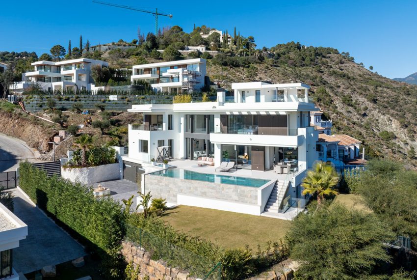 R5049316-Villa-For-Sale-Benahavis-Detached-6-Beds-764-Built-2