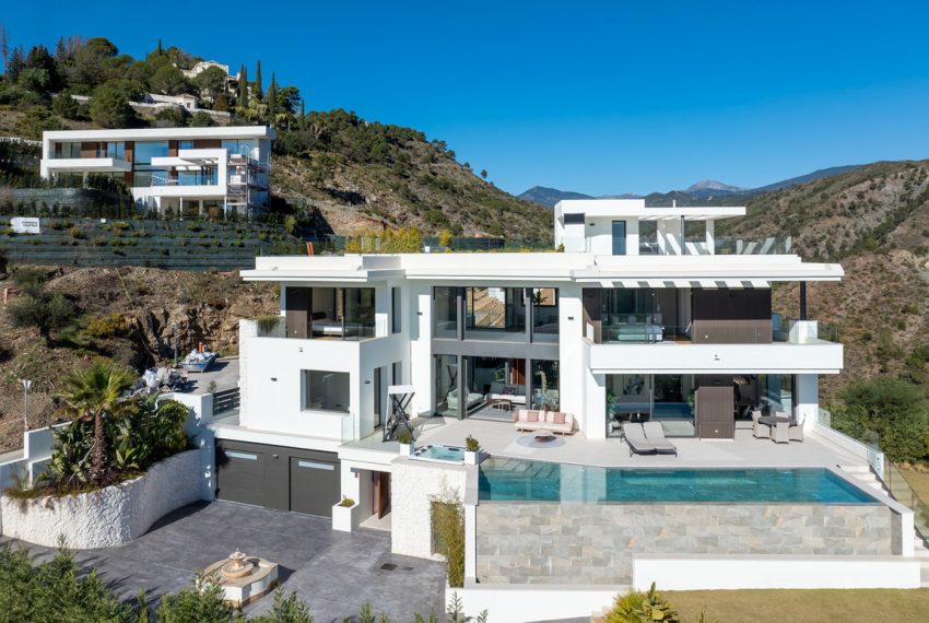 R5049316-Villa-For-Sale-Benahavis-Detached-6-Beds-764-Built-3