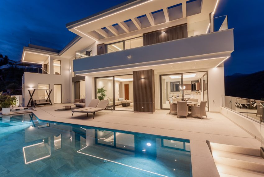 R5049316-Villa-For-Sale-Benahavis-Detached-6-Beds-764-Built-7