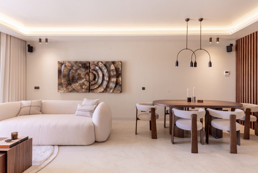 R5049322-Townhouse-For-Sale-The-Golden-Mile-Terraced-4-Beds-240-Built-7