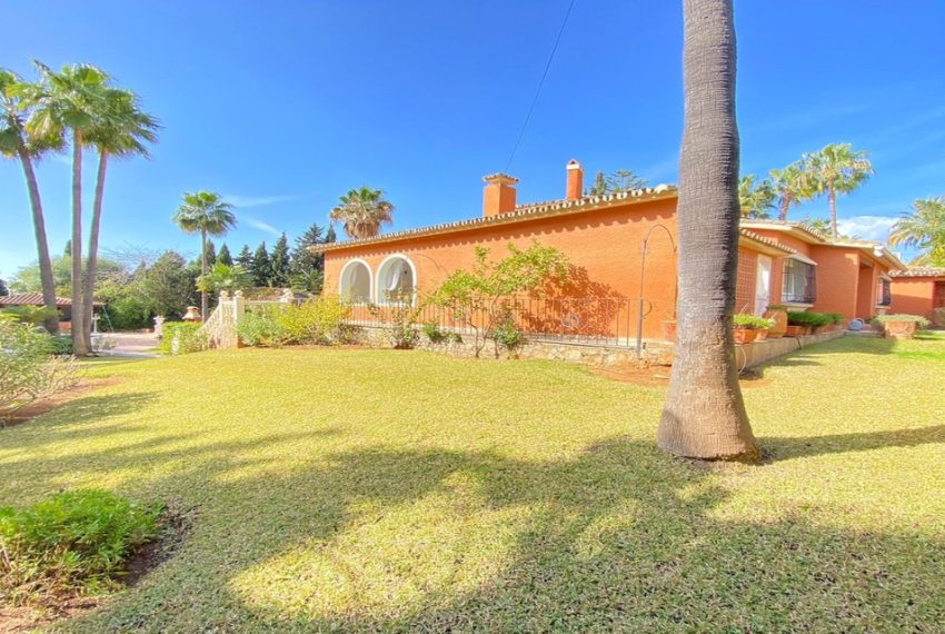 R5051551-Villa-For-Sale-Nagueles-Detached-6-Beds-327-Built-14