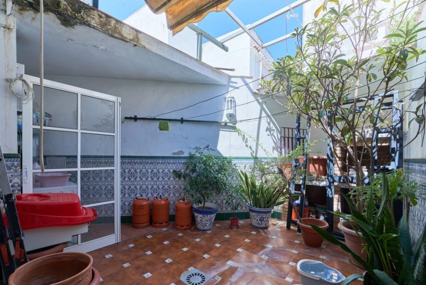 R5054731-Townhouse-For-Sale-Marbella-Terraced-7-Beds-174-Built-16