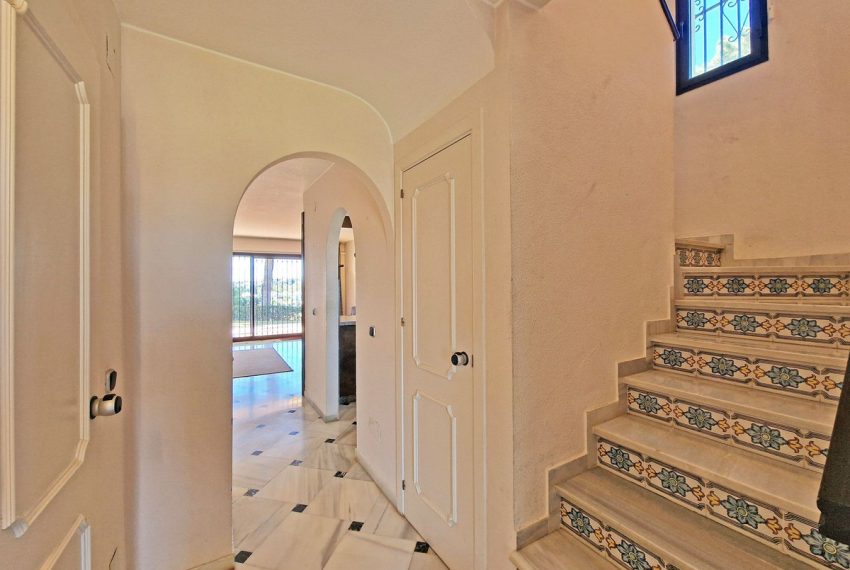R5055793-Villa-For-Sale-Calahonda-Semi-Detached-3-Beds-146-Built-8