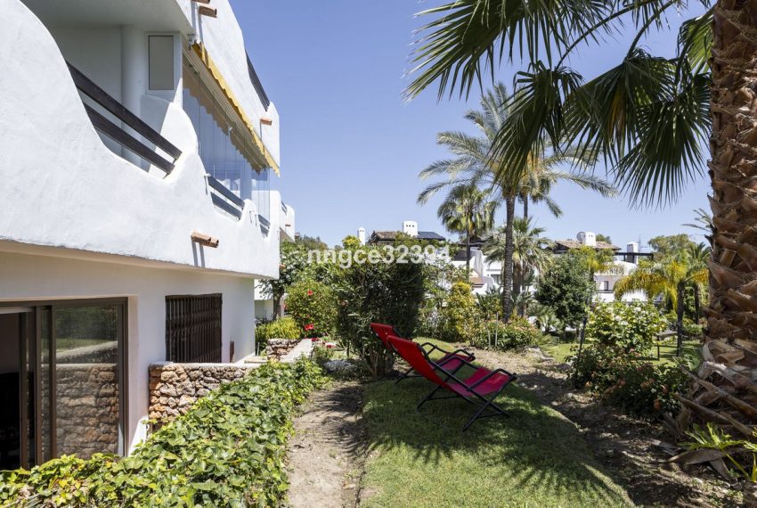 R5055943-Villa-For-Sale-The-Golden-Mile-Semi-Detached-4-Beds-300-Built-12