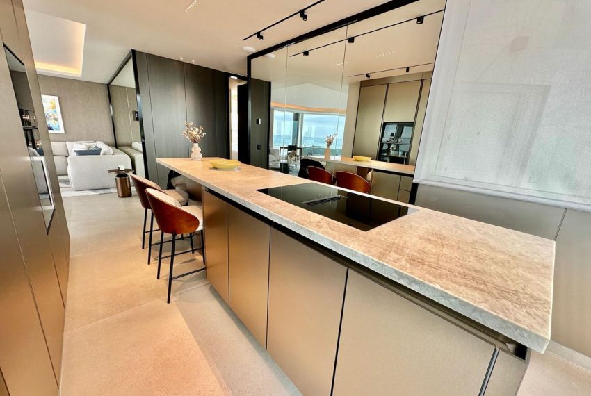 R5056309-Apartment-For-Sale-The-Golden-Mile-Penthouse-3-Beds-195-Built-11